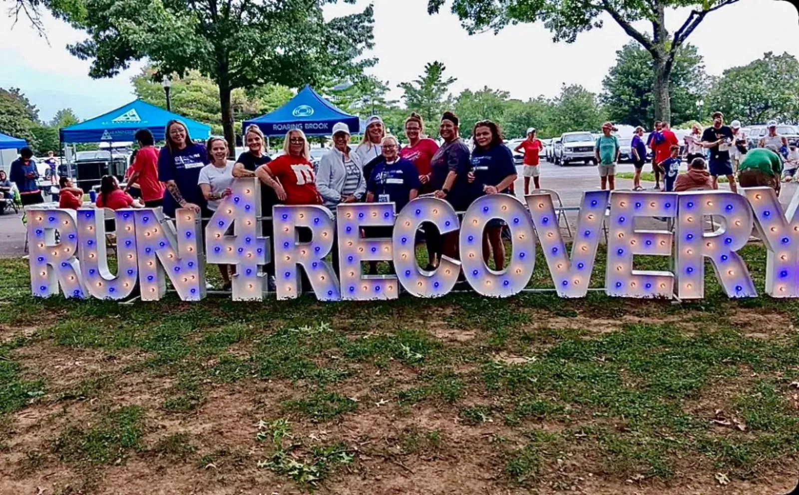 The start arch at the Run for Recovery